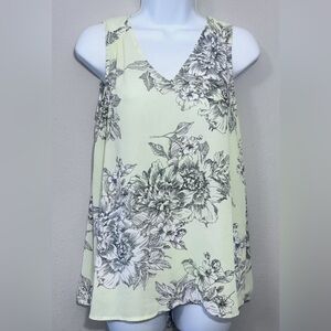 Roz and Ali floral sleeveless top Size Small New Without Tags